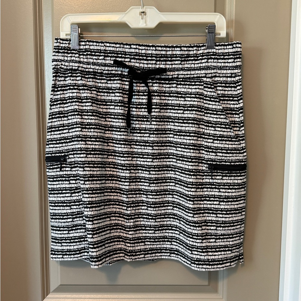Talbots Black and White Mini Skirt Resort Wear